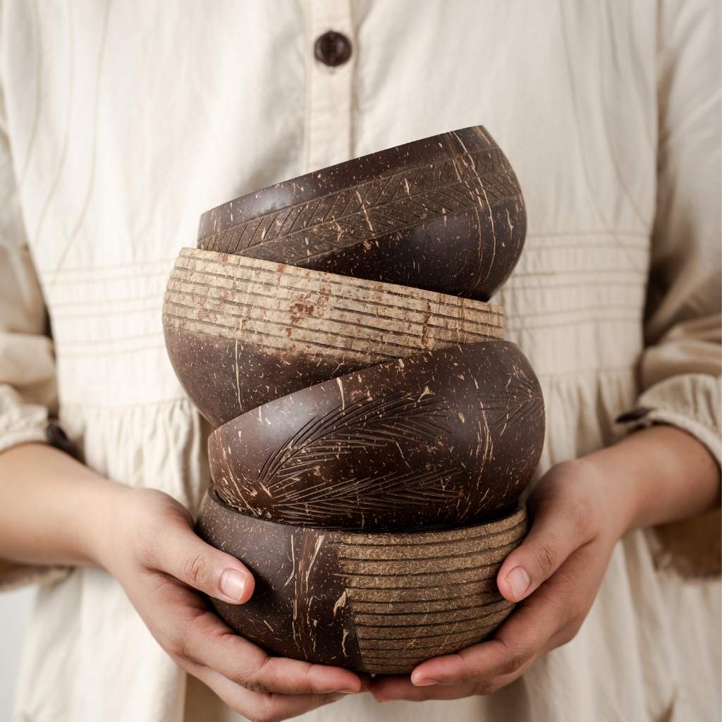 Coconut Bowl + Wooden Spoon : Leaf